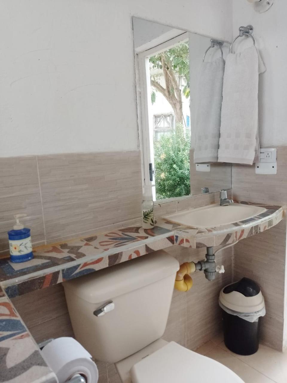 Hostal Corales โตลู ภายนอก รูปภาพ