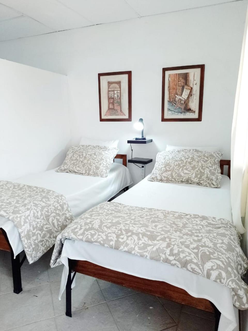 Hostal Corales โตลู ภายนอก รูปภาพ
