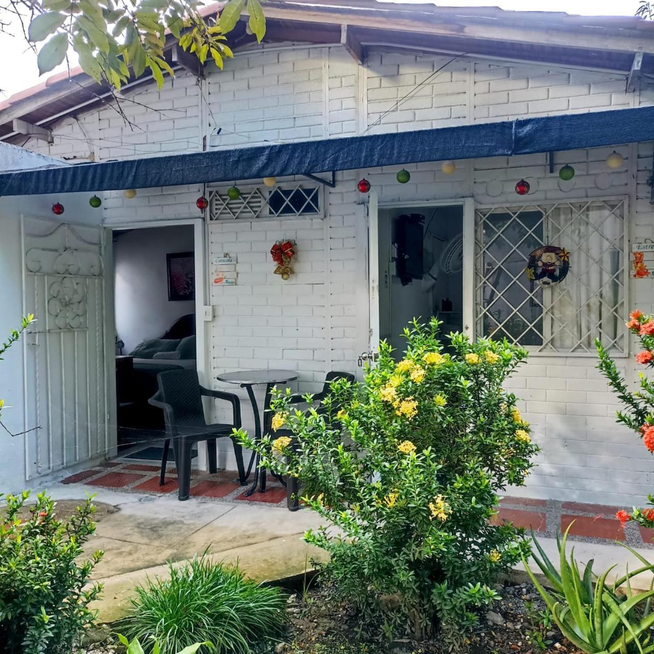 Hostal Corales โตลู ภายนอก รูปภาพ