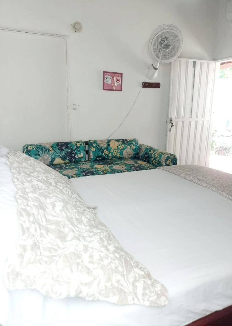 Hostal Corales โตลู ภายนอก รูปภาพ